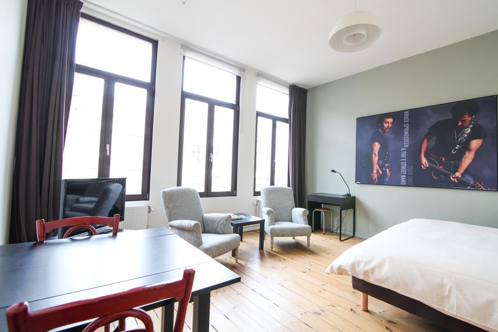 Because The Night City Lodge Antwerp Bilik gambar